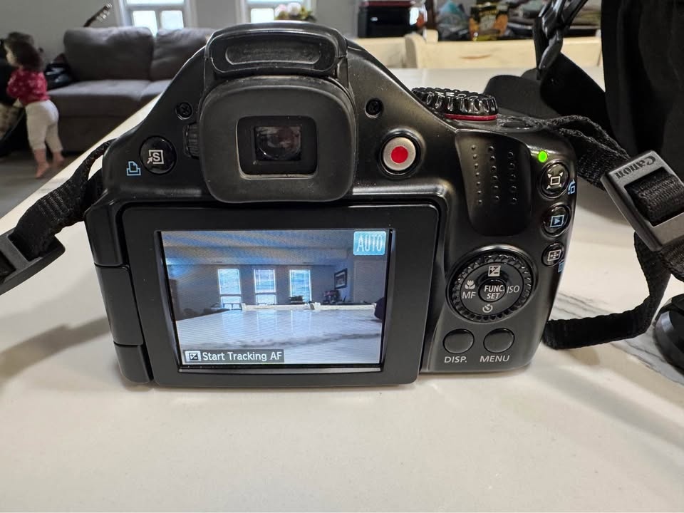 Canon PowerShot SX40HS 12.1MP Camera w/ 2 Batteries, Case & 256G - photo 3