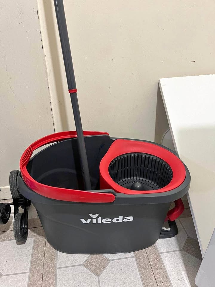 Vileda Easy Wring Spin Mop System