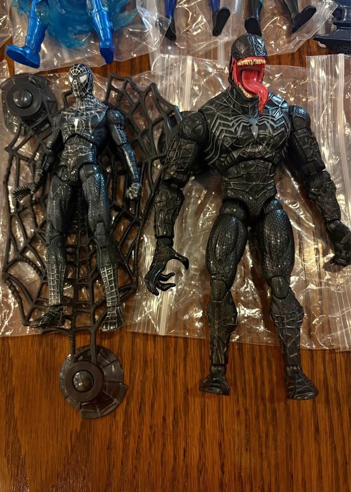 Spider-Man 3 Black Suit Spider-Man & Venom Action Figures (2007)
