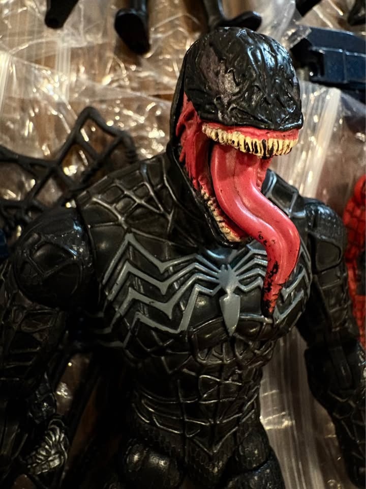 Marvel Legends Venom - Spider-Man 3 Sandman Series (2007) - photo 3
