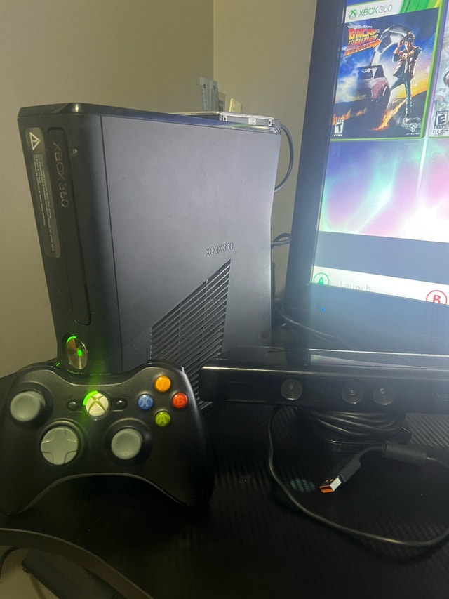 Xbox 360 Slim (RGH/JTAG Mod)