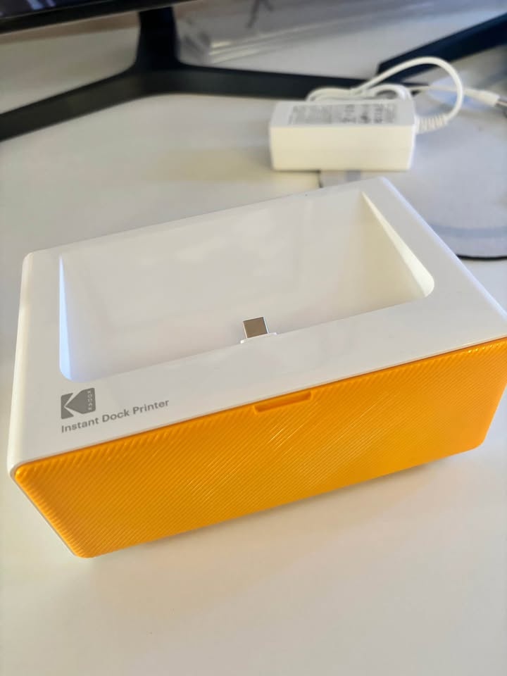 KODAK Dock Plus 4x6'' Photo Printer - photo 2