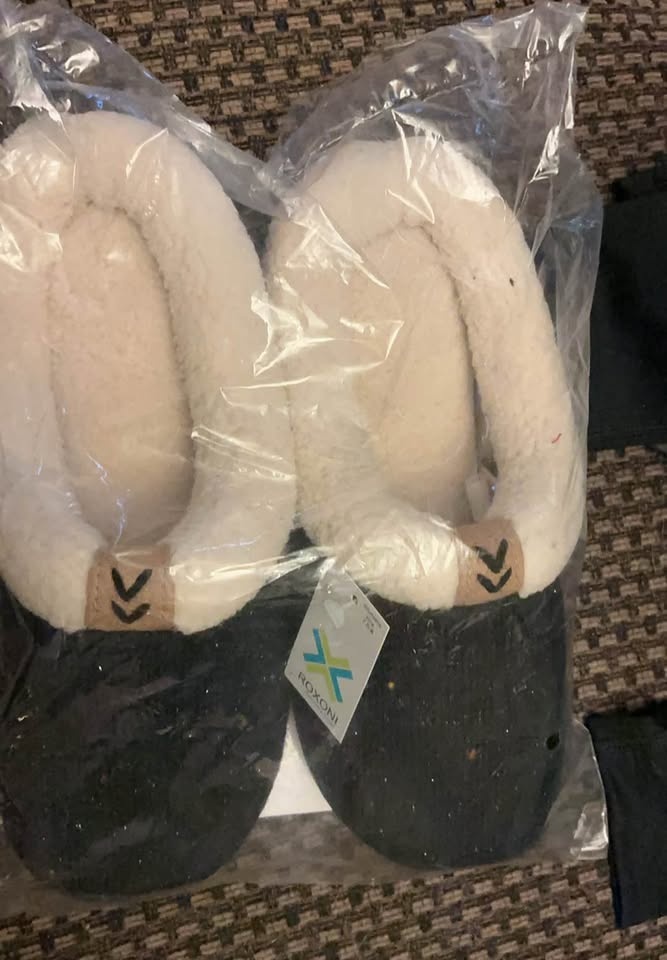Woman’s slippers - photo 2