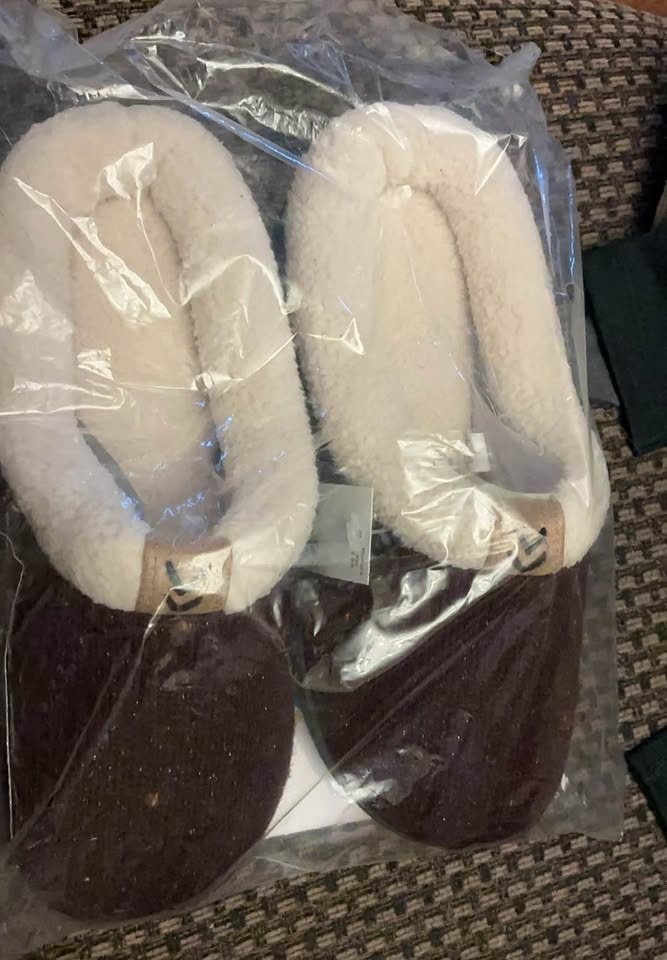 Woman’s slippers - photo 2
