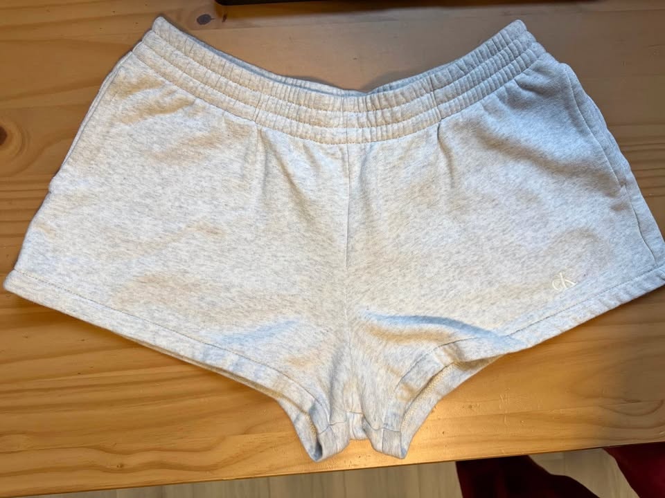 Calvin Klein Cotton Sweatshorts - Size M