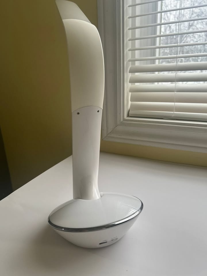 OttLite LED Table Lamp - Natural Daylight - photo 4