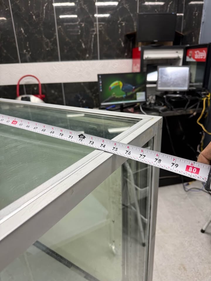 Commercial Display Case 75in Long - photo 4