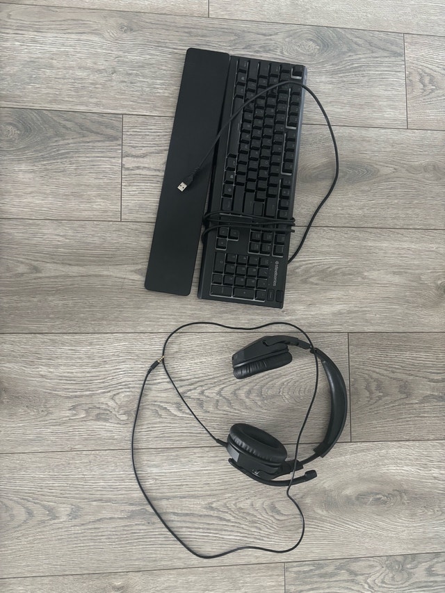 SteelSeries Keyboard + Headset