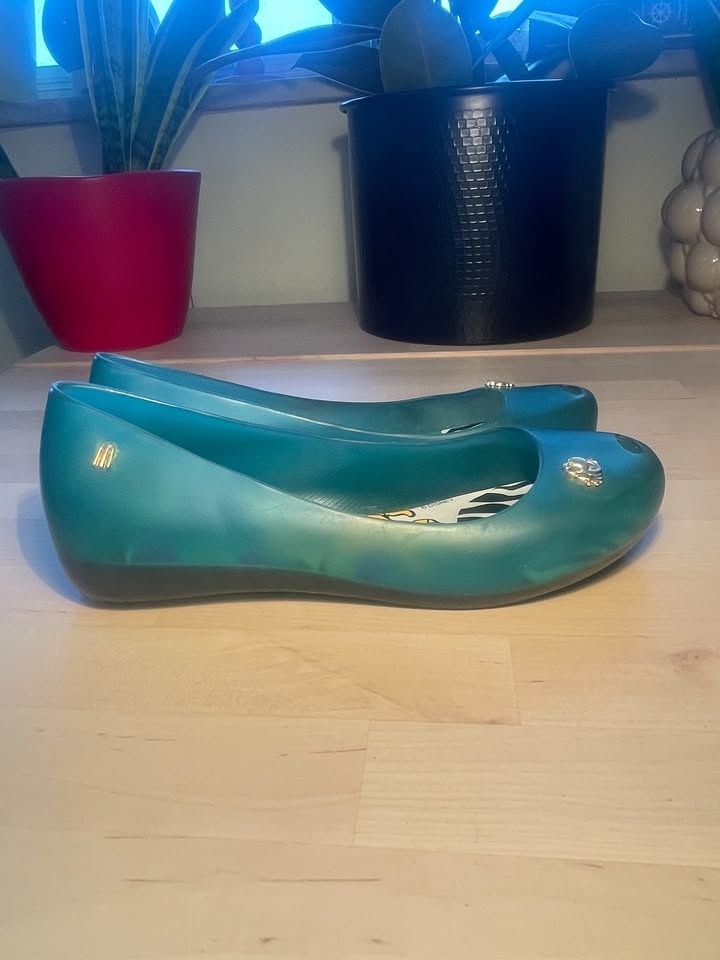 Melissa Disney Flats, Size US 7.5 - photo 4