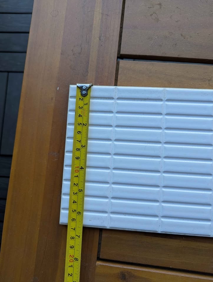 White ceramic tiles x14 - photo 2