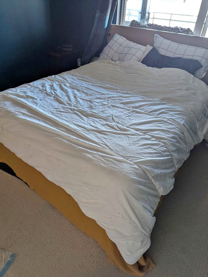 Warm duvet / comforter for Queen bed