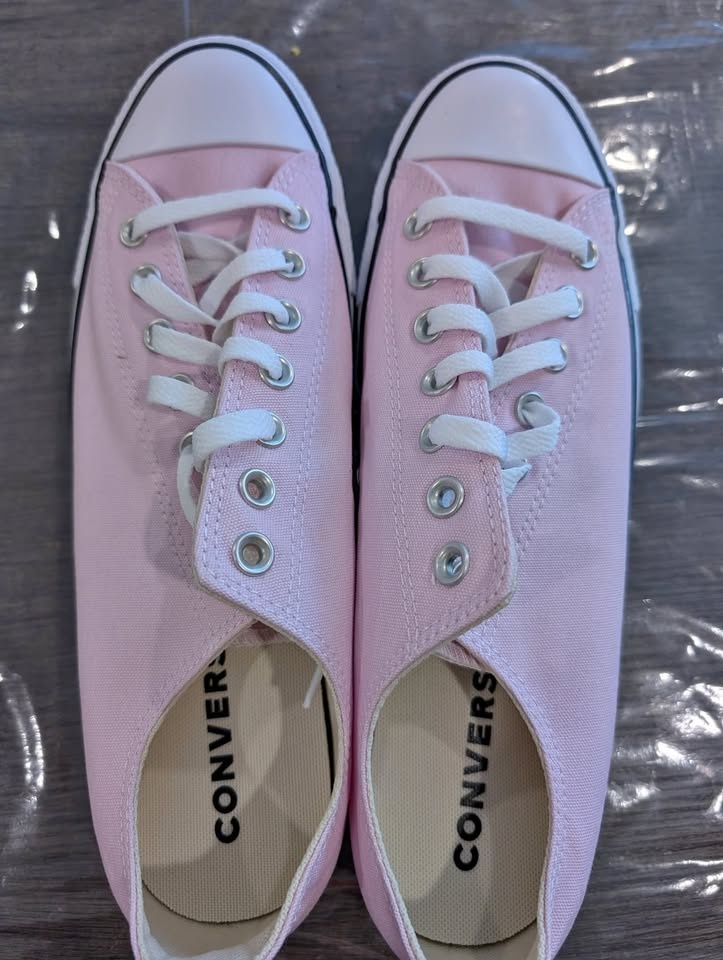 NEW Converse Chuck Taylor All Star Low Top Pink - Women's 12