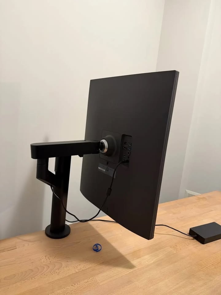 LG DualUp 28" Monitor (16:18) - photo 2