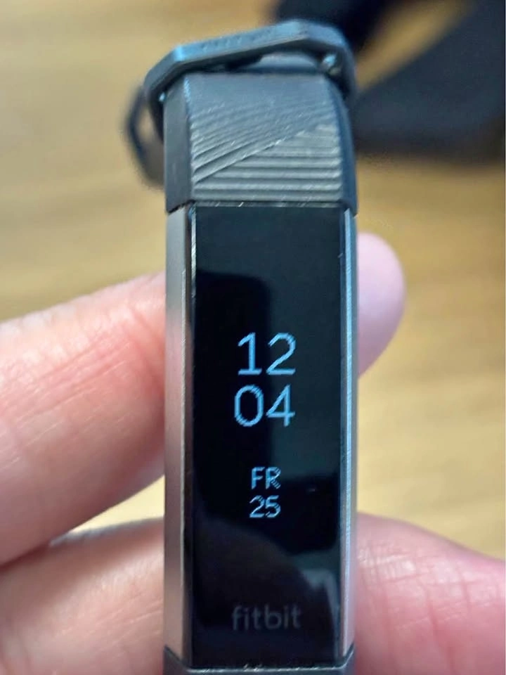 Fitbit Charge 5