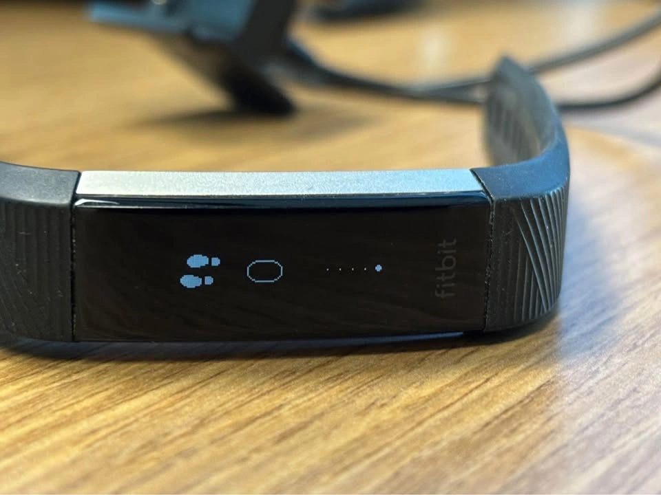 Fitbit Charge 5 - photo 3