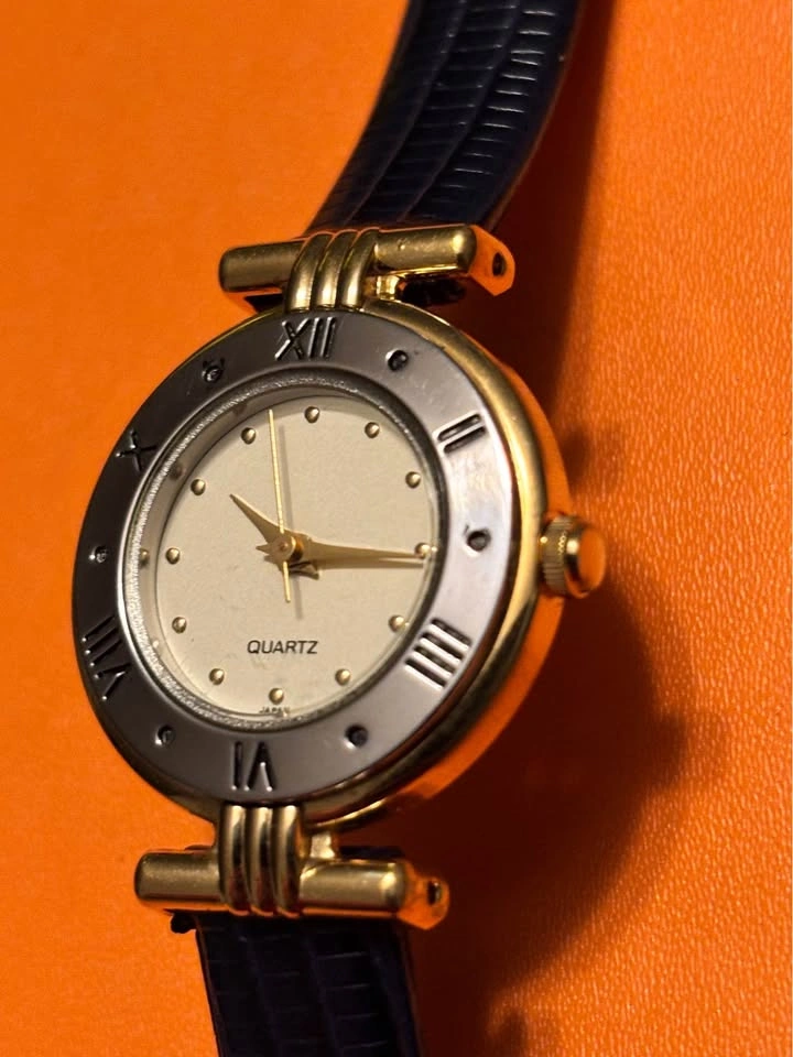 Noevir by Citizen Vintage Gold & Silver Tone Women's Watch - photo 3
