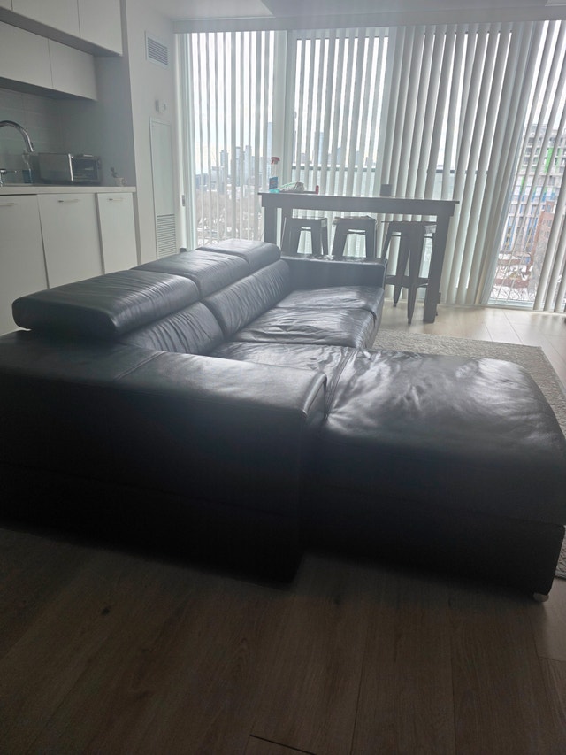 Natuzzi Italia Avana Leather Sofa - Modern, Adjustable - photo 2