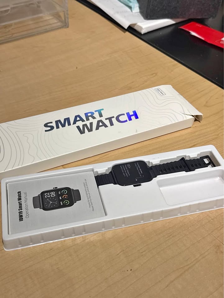 Smart watch IW19 – watch + box + manual