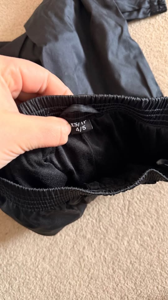 Black Kids Pants XS (4/5) - photo 3