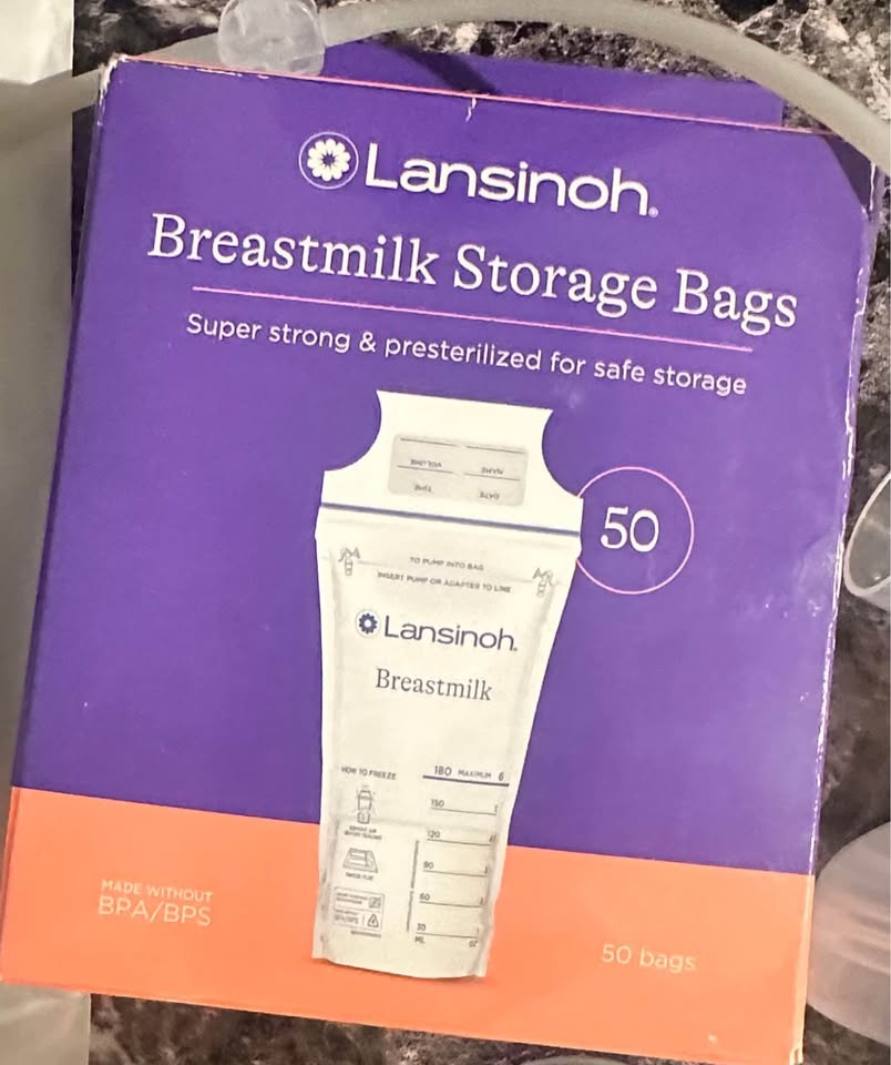 Breastmilk Storage Bags, Bottles & Nursing Pads - photo 3