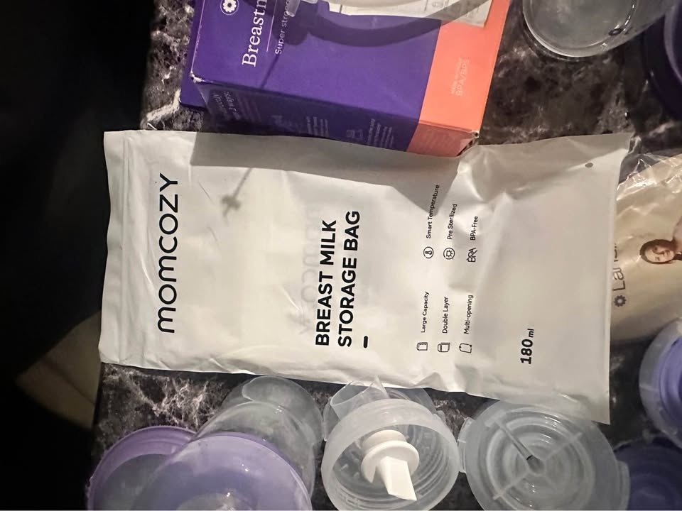 Breastmilk Storage Bags, Bottles & Nursing Pads - photo 5