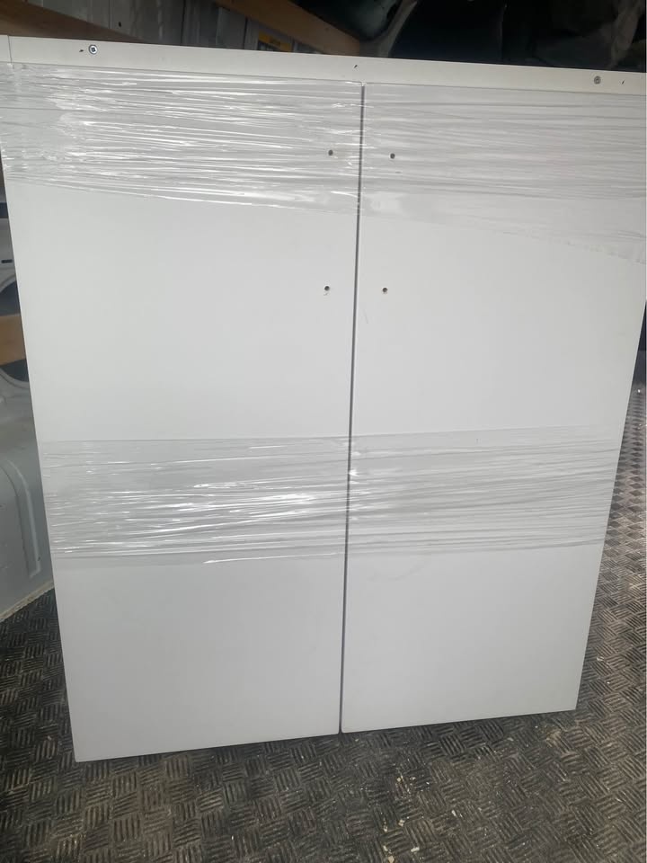Base Cabinets - 26", 24" with Shelves, 20" with Drawers - photo 2