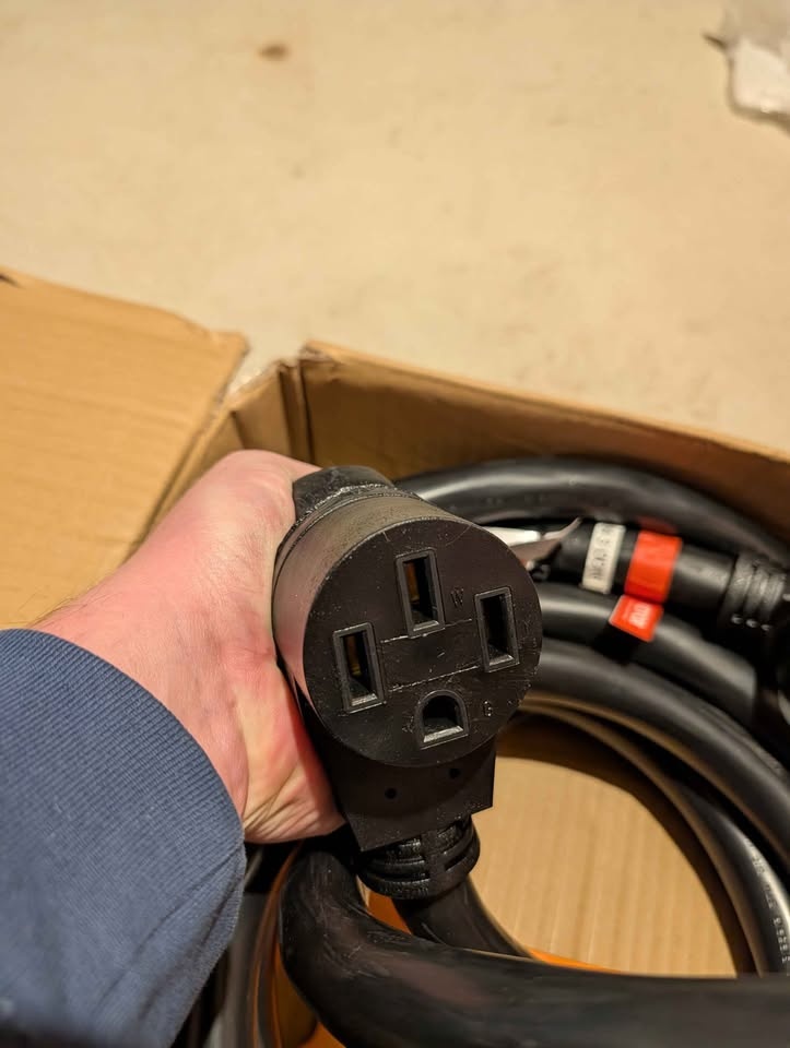 VEVOR NEMA 14-50 RV Extension Cord - photo 2