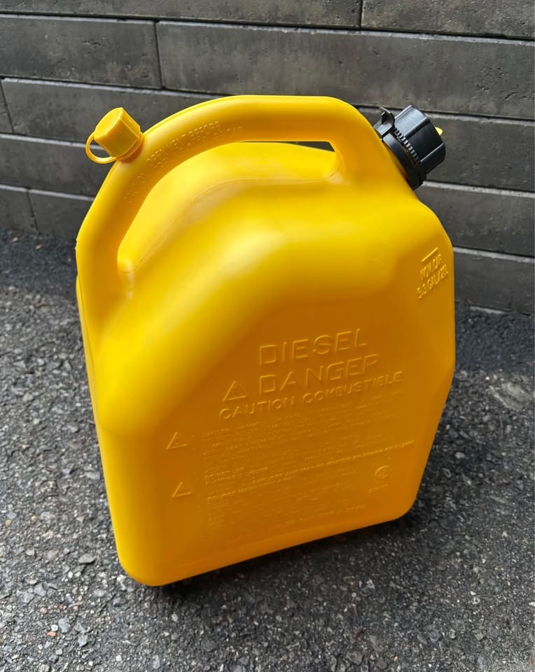 20 Litre Self-Venting Diesel Can - photo 2