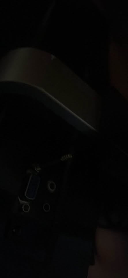 AOC 60Hz Monitor - Clean Display, HDMI Works (VGA Faulty) - photo 3
