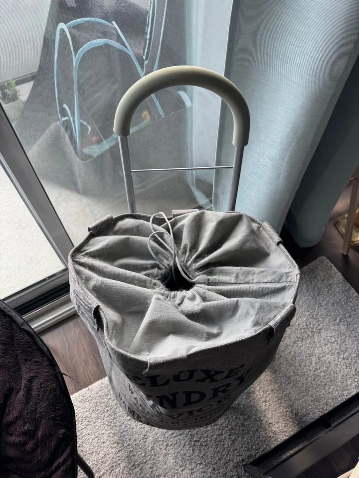 Foldable Trolley Dolly Laundry Hamper - photo 2