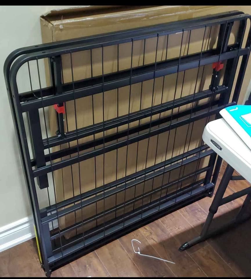 Amazon Basics Foldable Metal Bed Frame - photo 4
