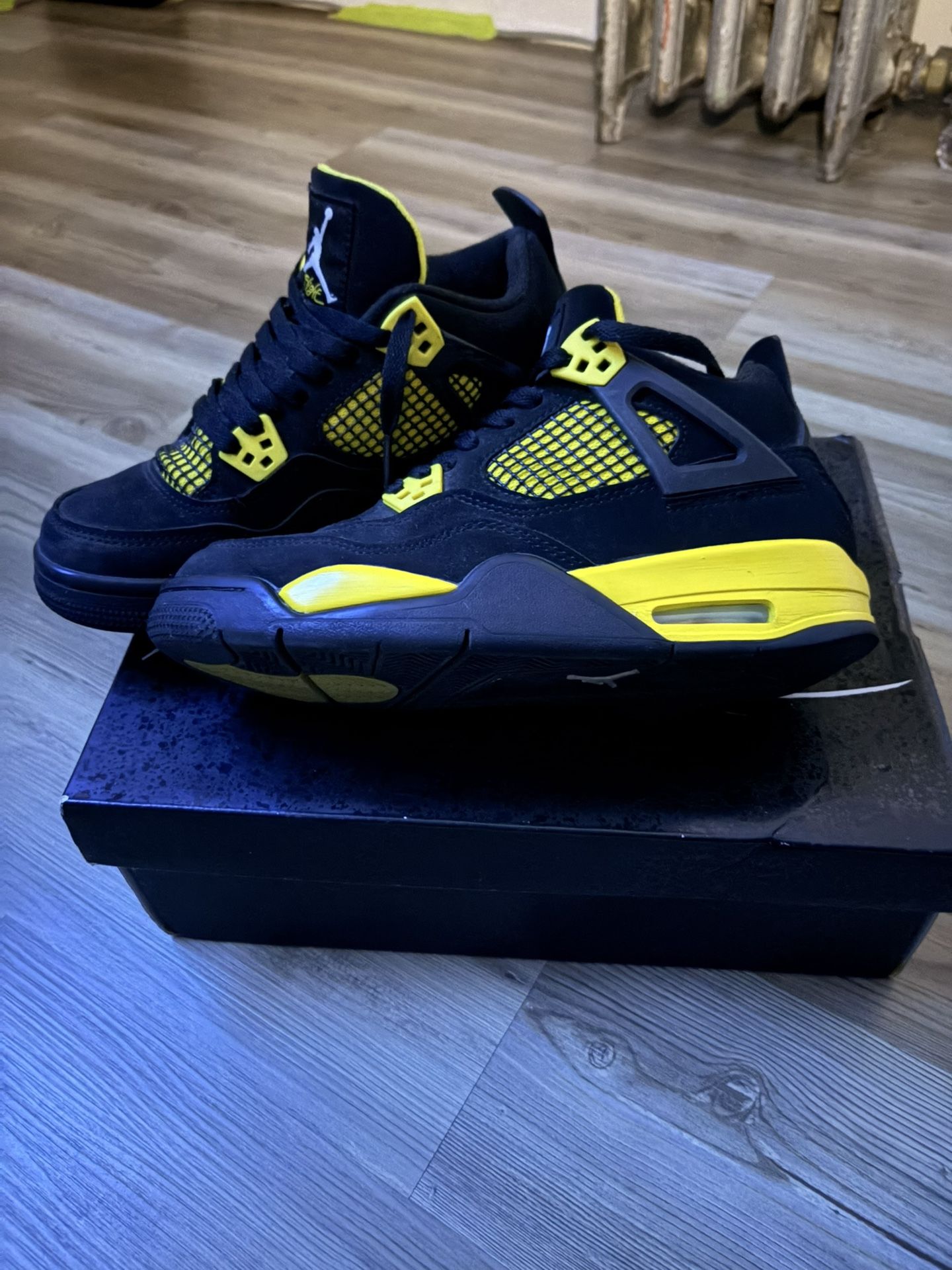 2 Jordan 4s For Sale, Lightning And Thunder’s, Size 6