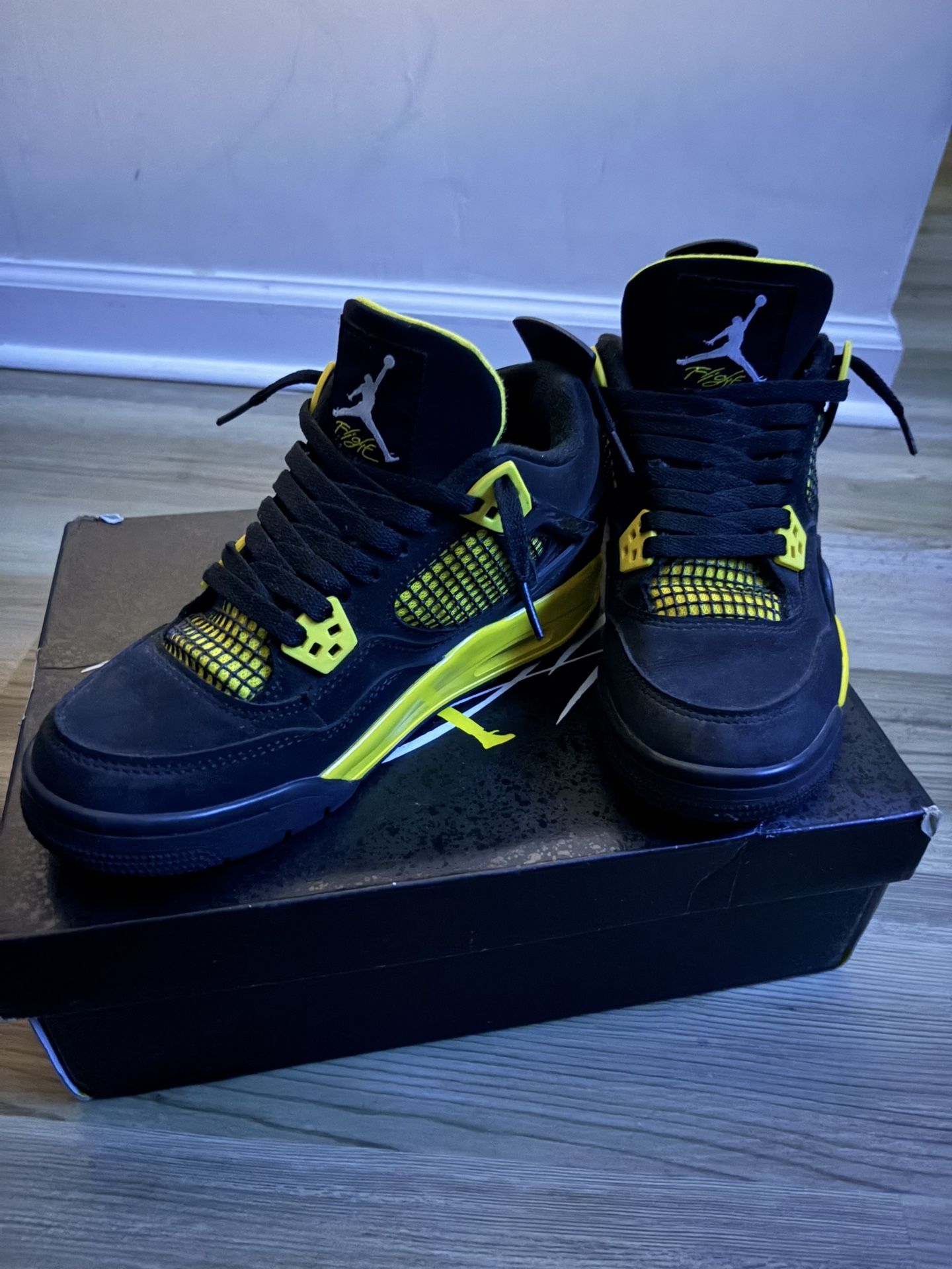 2 Jordan 4s For Sale, Lightning And Thunder’s, Size 6 - photo 3
