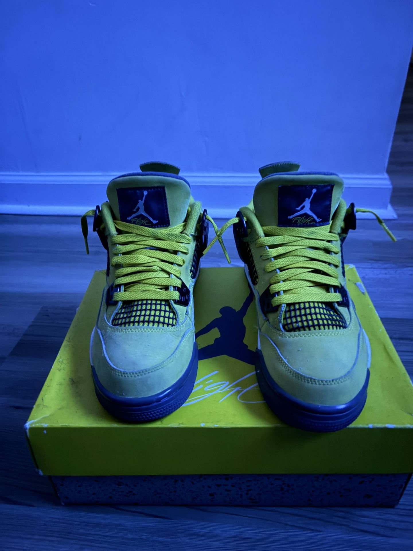 2 Jordan 4s For Sale, Lightning And Thunder’s, Size 6 - photo 5