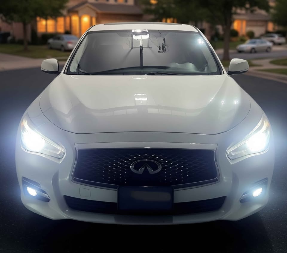 🔥 CLEAN AWD INFINITI Q50 – LOW KM – EXTRA TIRES – QUICK SALE 🔥 - photo 2