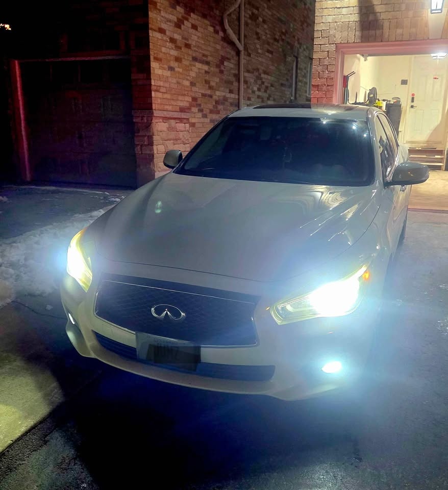 🔥 CLEAN AWD INFINITI Q50 – LOW KM – EXTRA TIRES – QUICK SALE 🔥 - photo 4