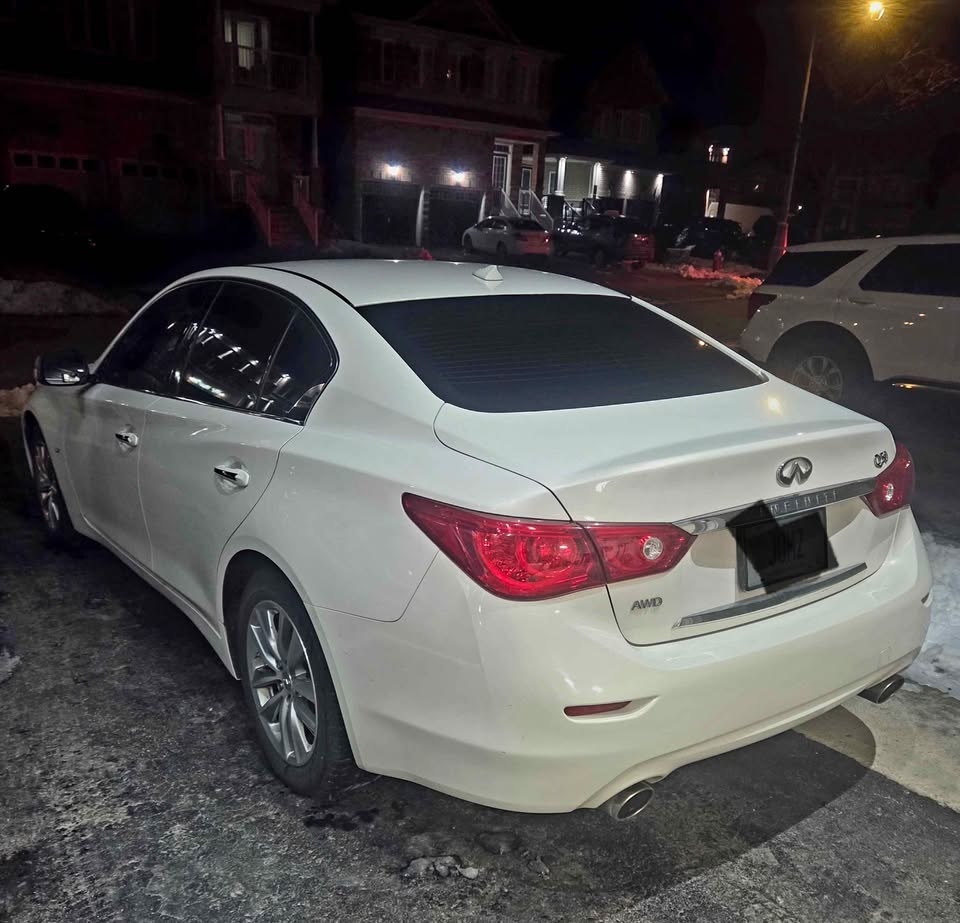 🔥 CLEAN AWD INFINITI Q50 – LOW KM – EXTRA TIRES – QUICK SALE 🔥 - photo 5