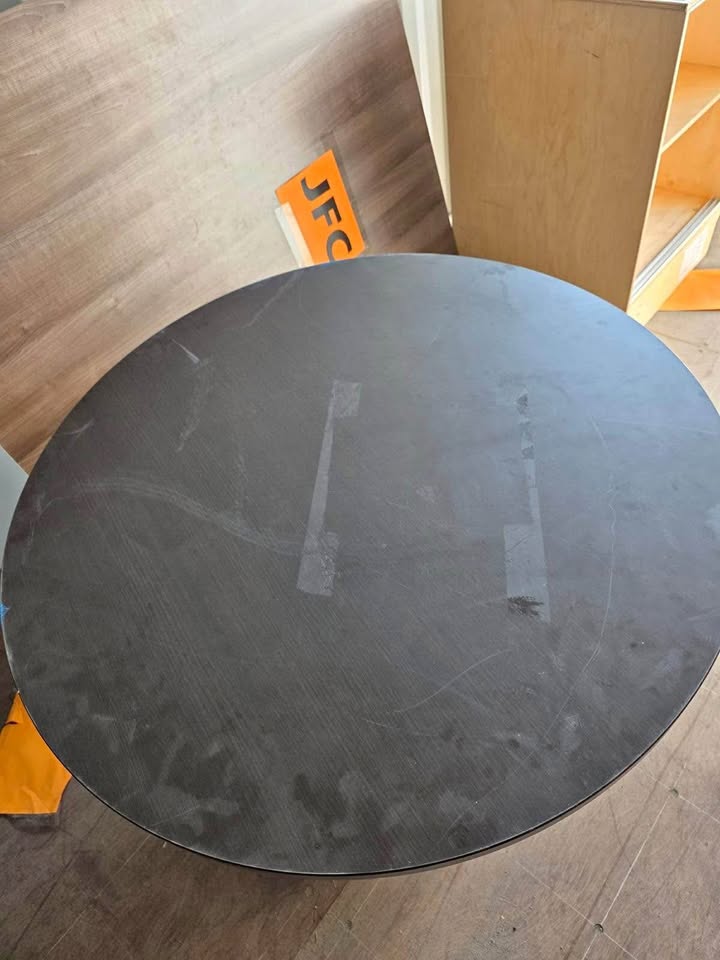 Round coffee table