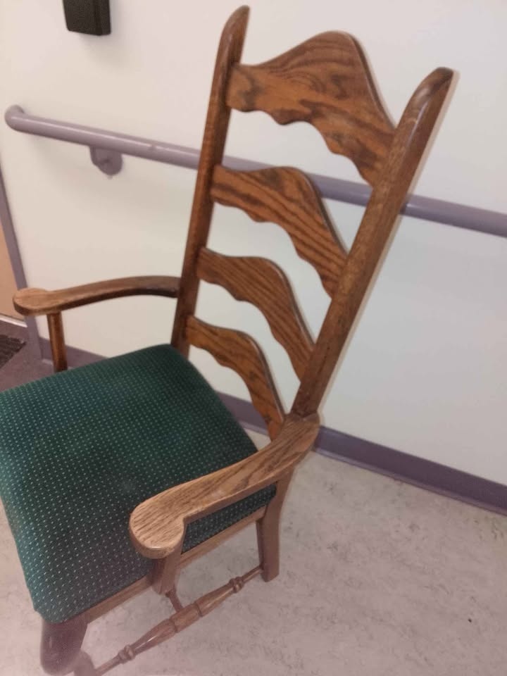 Vintage Armchair + Guest Seat - Ethan Allen Oak - photo 2
