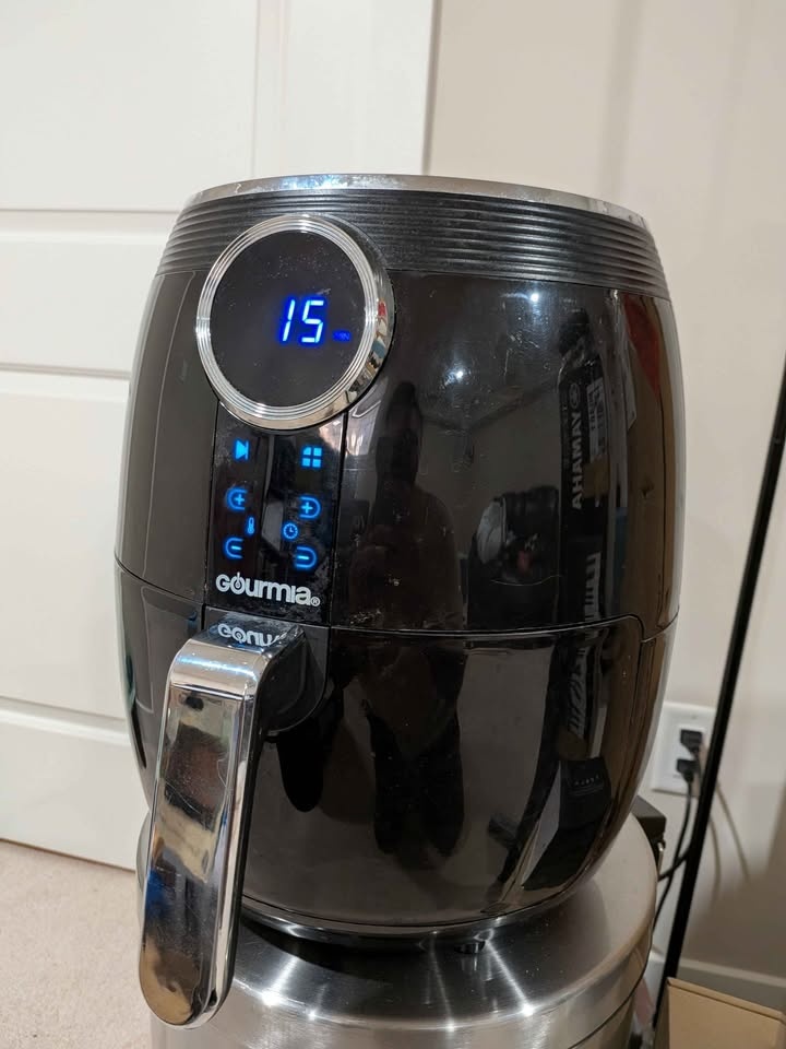 Gourmia 5 QT Digital Air Fryer + Box