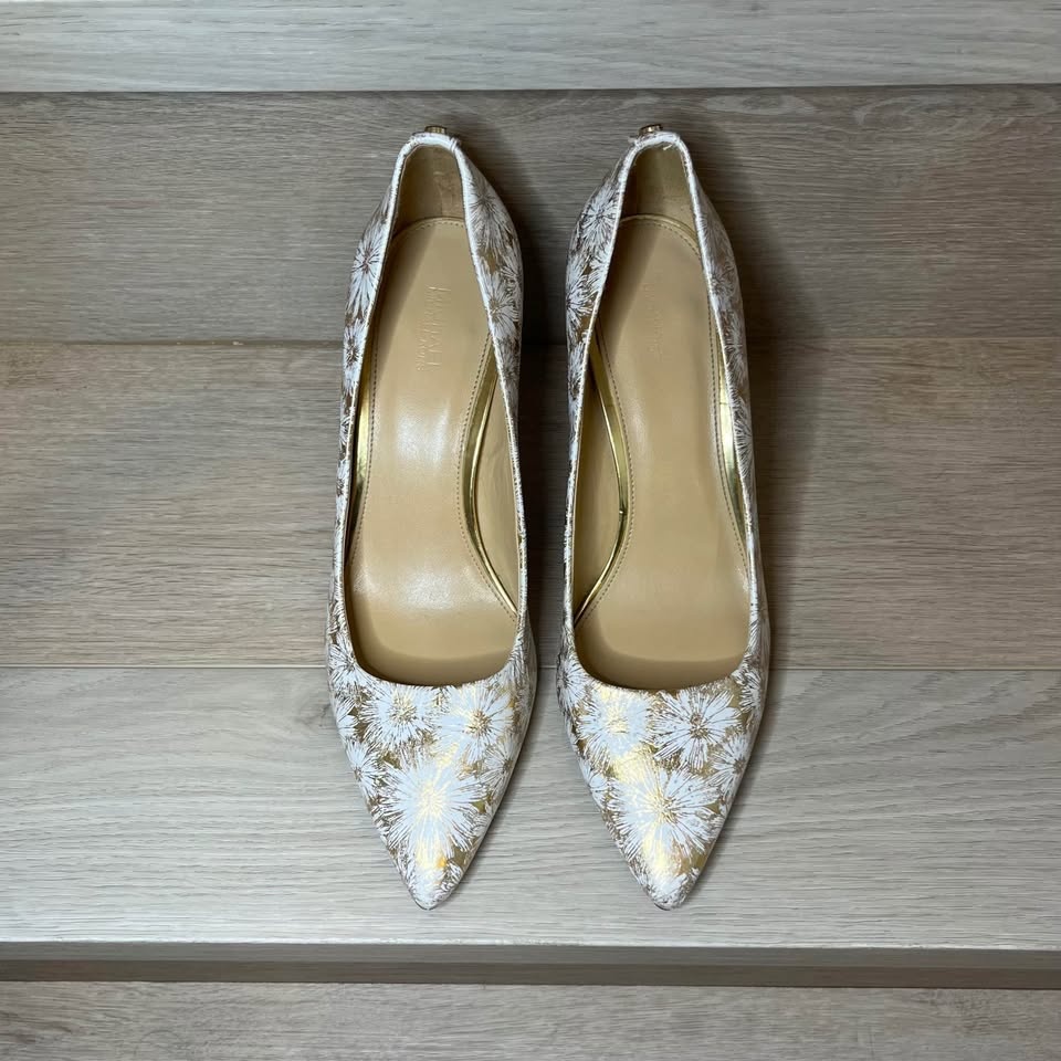 Michael Kors White & Gold Floral Heels - Size 9 - photo 2