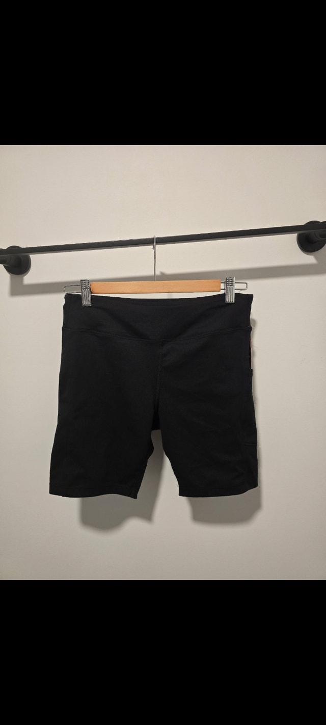 Brand new FILA womens M fitness bottoms tags still on - photo 4