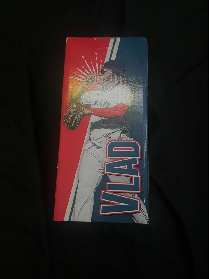 Toronto Blue Jays Victory Vlad Bobble Head - photo 3
