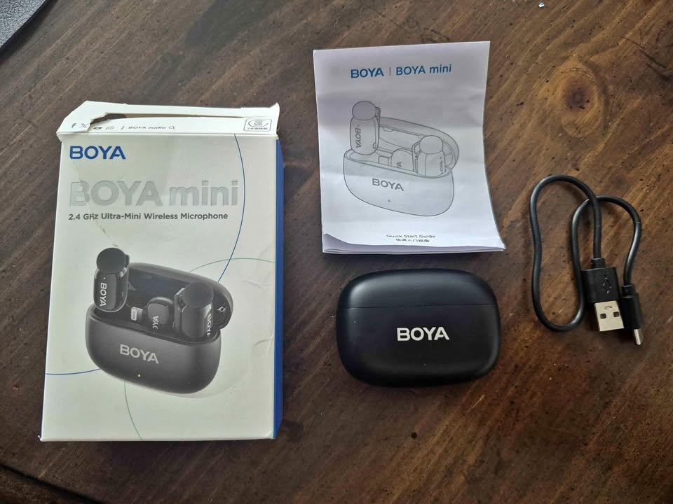 Boya Wireless Lavalier Microphones for iPhone