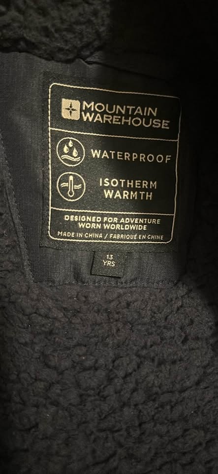 Mountain Warehouse Waterproof Jacket, warm enough for skiing. - photo 3