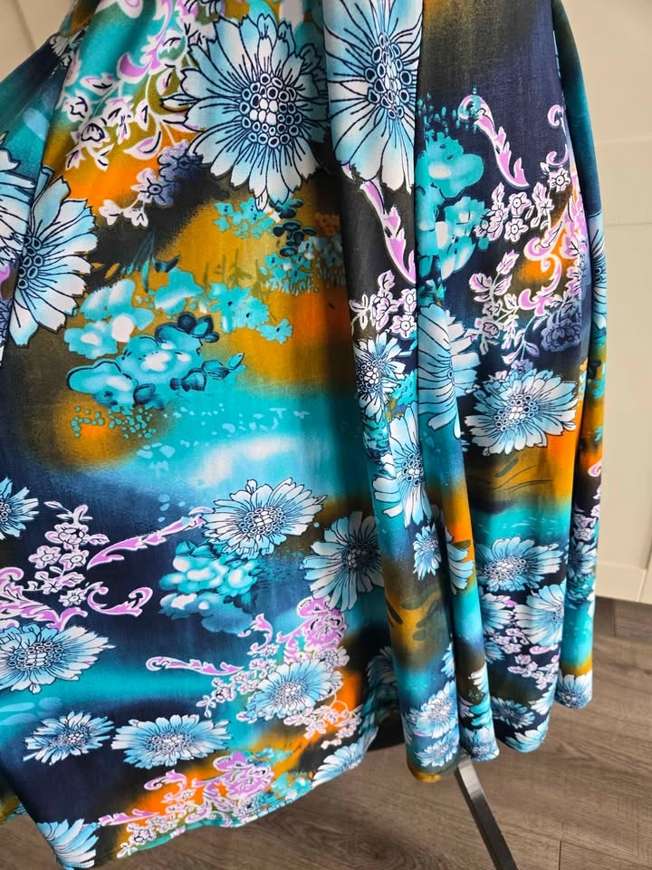 Beautiful floral dress - photo 2