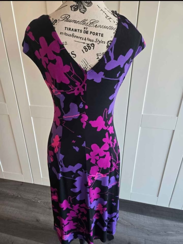 Stunning midi floral dress - photo 4