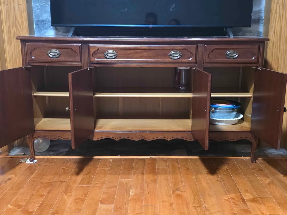 Wood Sideboard Buffet Cabinet with 3 Drawers and 4 Doors - photo 2