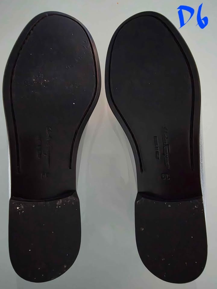 Ferragamo - Size 6 - photo 2