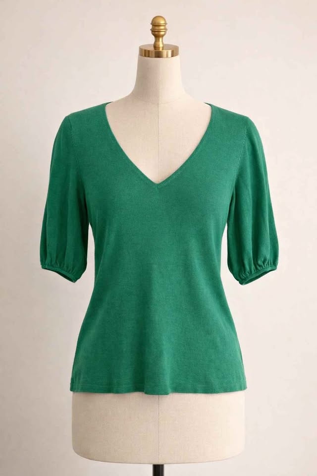 Tahari green top - S